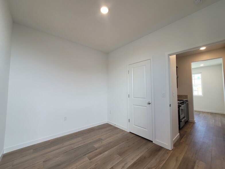 Building Photo - 722 Rosazzo Ln