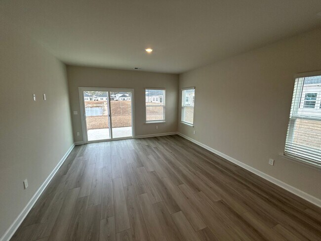 Building Photo - 6009 Port Royal St