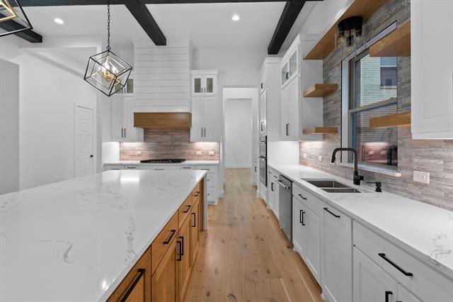 Building Photo - 2009 Hill Country Ct