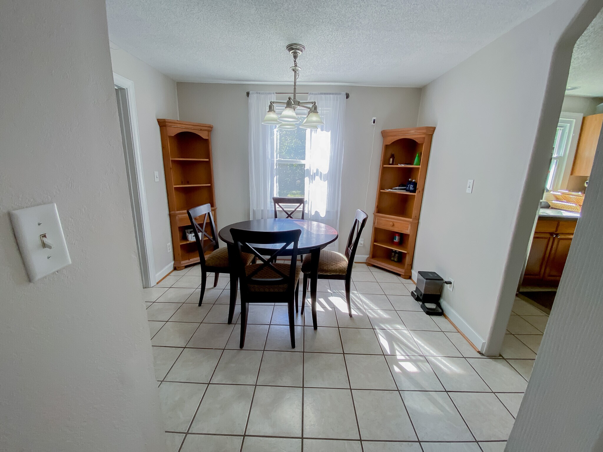 Building Photo - 18 Morrison Ave