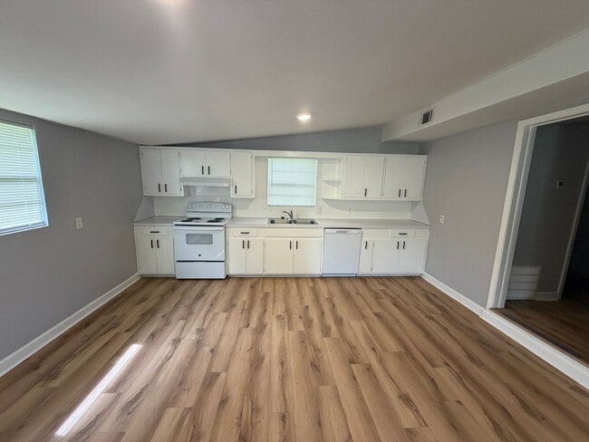 Building Photo - 4623 AR-5
