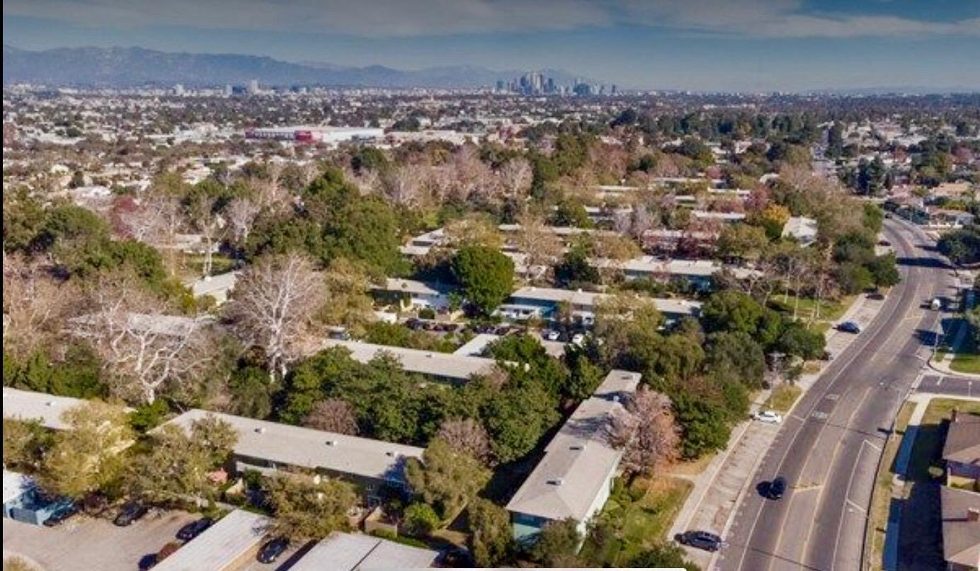 Aerial view facing East - 5414 Village Grn