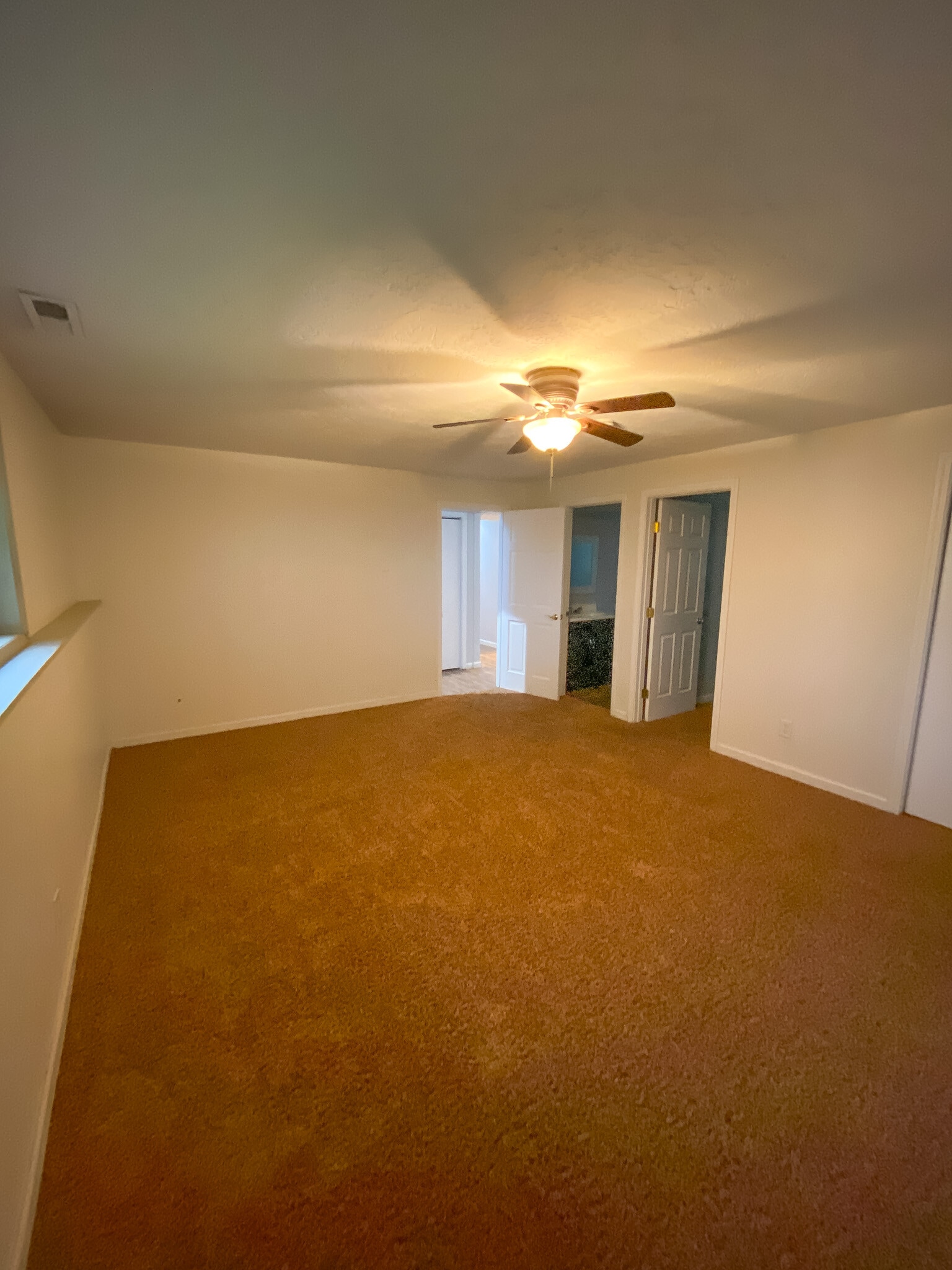Building Photo - 925 Manzanal St NE