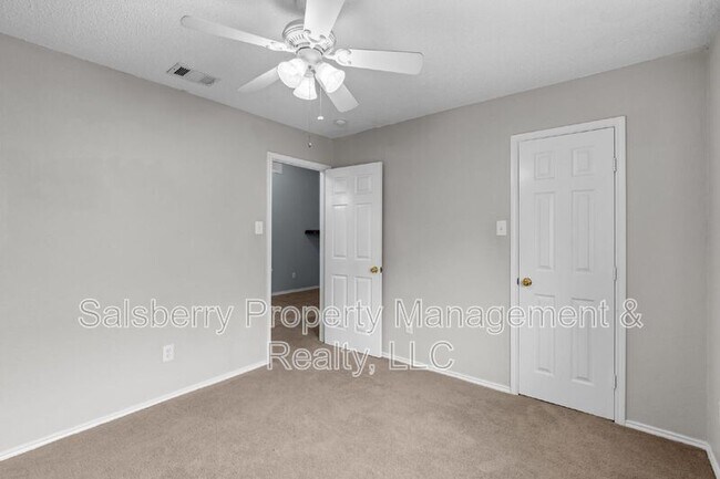 Building Photo - 4717 Barnhill Ln