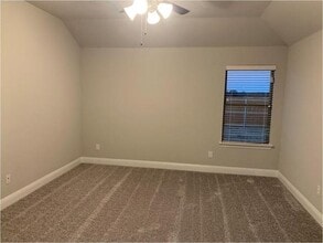 Building Photo - 1405 Brindle Dr