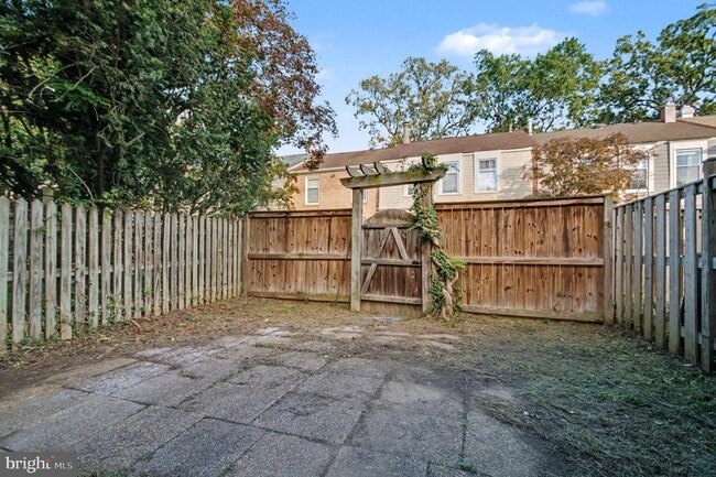 Building Photo - 1729 Dana St