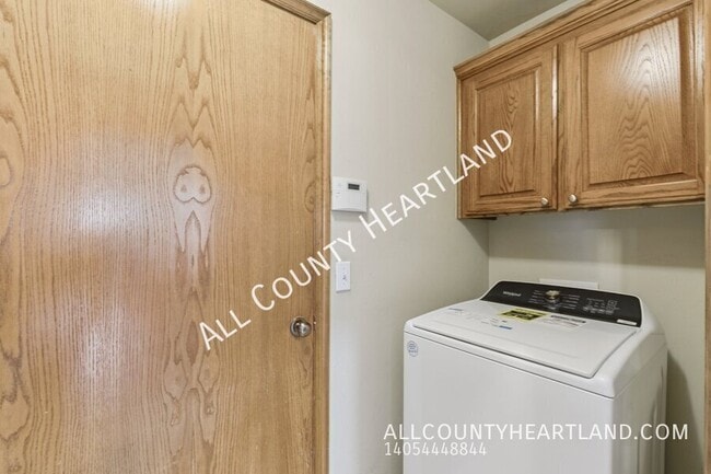 Building Photo - 2728 SE 93rd St