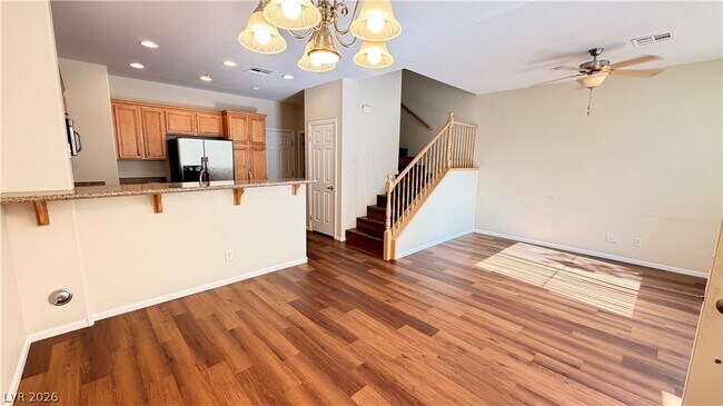 Building Photo - 1525 Spiced Wine Ave