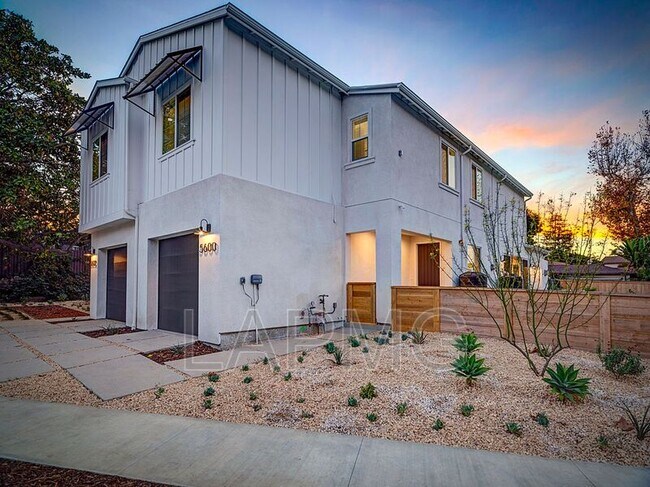 Building Photo - 5600 W 78th St