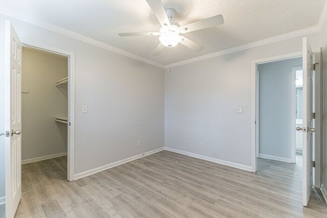 Building Photo - Ranch 3 bedroom 2 bath !