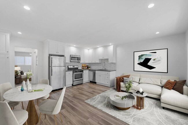 Primary Photo - 925 W 30th St