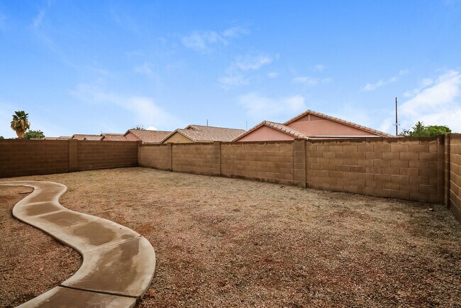 Building Photo - 11259 E Caballero St