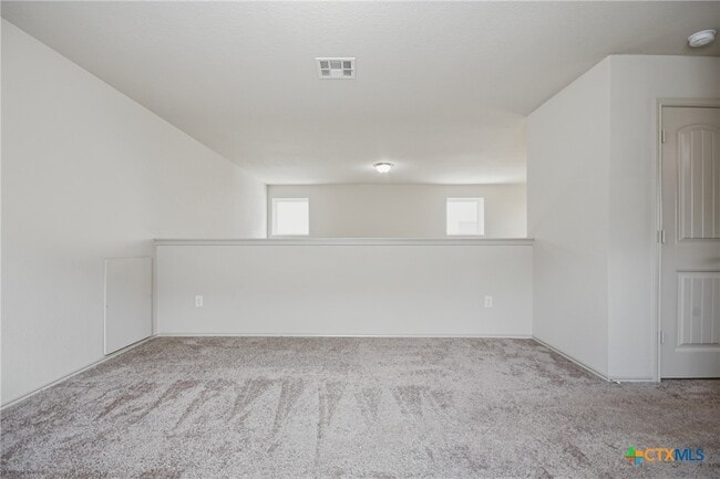 Building Photo - 131 Lake Gln