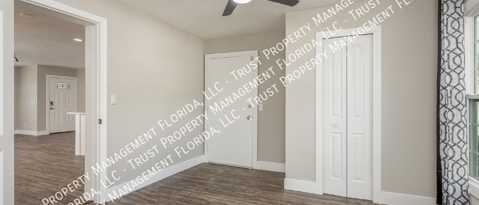 Building Photo - 2326 E 112th Ave