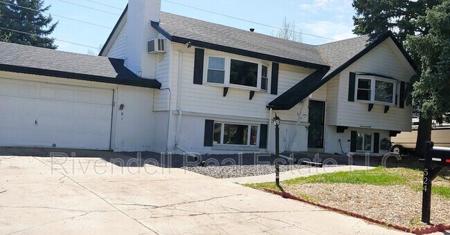 Primary Photo - 524 S Victor Way