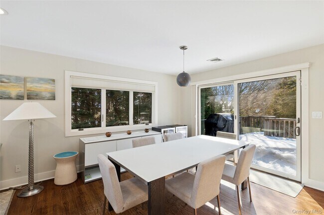 Building Photo - 6 Sunset Rd