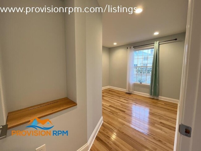 Building Photo - 394 Kiltie Ct