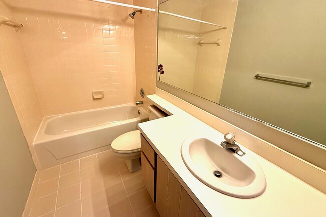 Building Photo - 3387 SW Sunset Trace Cir