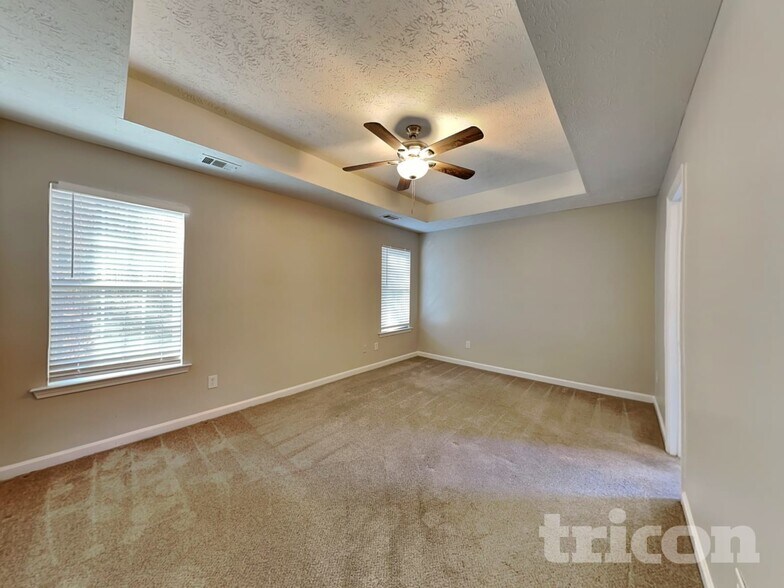 Building Photo - 266 Summer Hill Cir