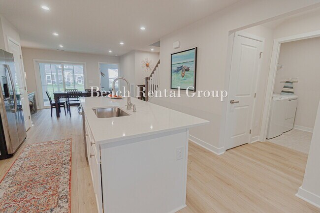 Building Photo - Furnished Townhouse in Gated Community