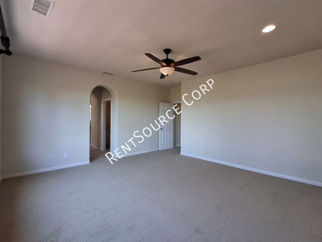 Building Photo - 24310 Las Palmas St