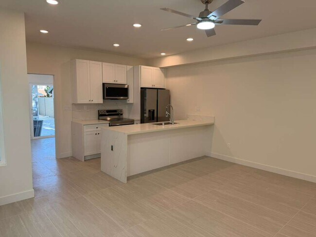 Building Photo - 3324 Altadena Ave.