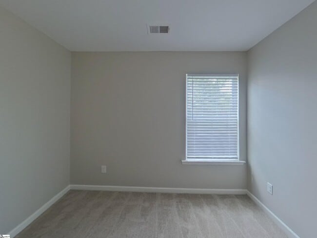 Building Photo - 117 Prairie Wolf Run