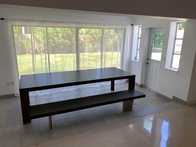 Building Photo - 3405 Dover Rd