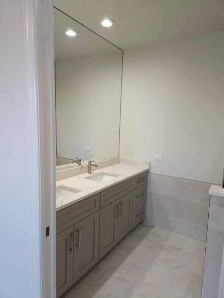 M Bath Double Vanity - 4828 SW 17th Pl