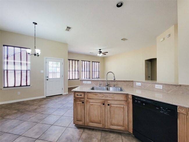 Building Photo - 14322 Darmera Ct