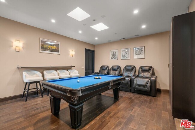 Building Photo - 9023 Alto Cedro Dr