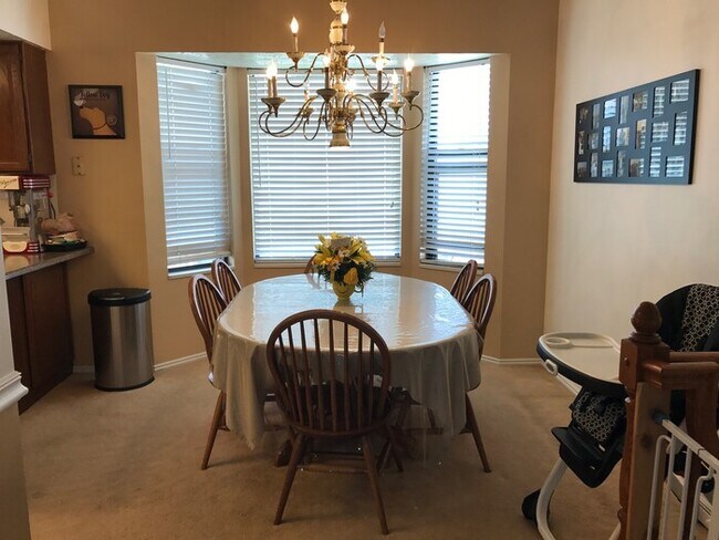 Building Photo - Spacious West Jordan 4 Bedroom!