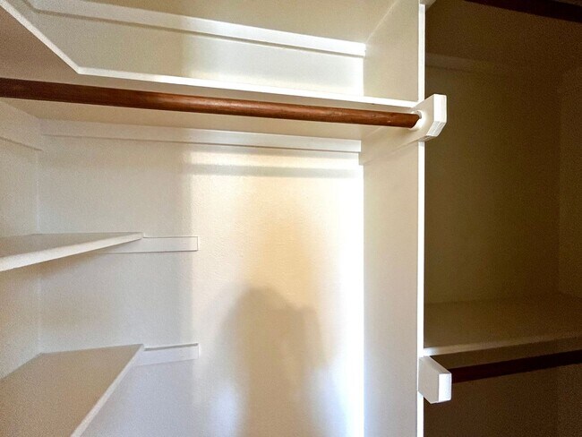 Building Photo - 611 Franklin Blvd