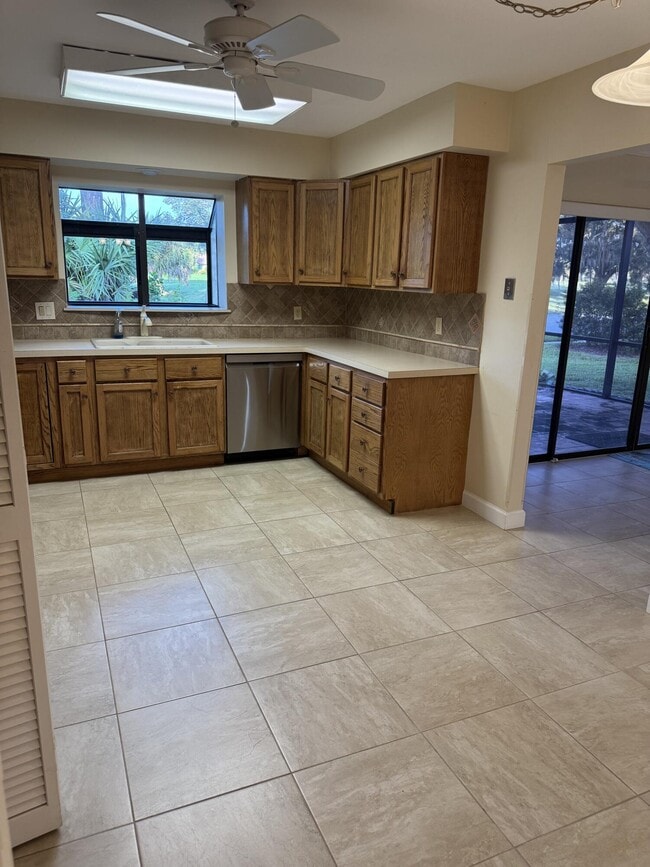 Building Photo - 2632 SW Willowood Cir