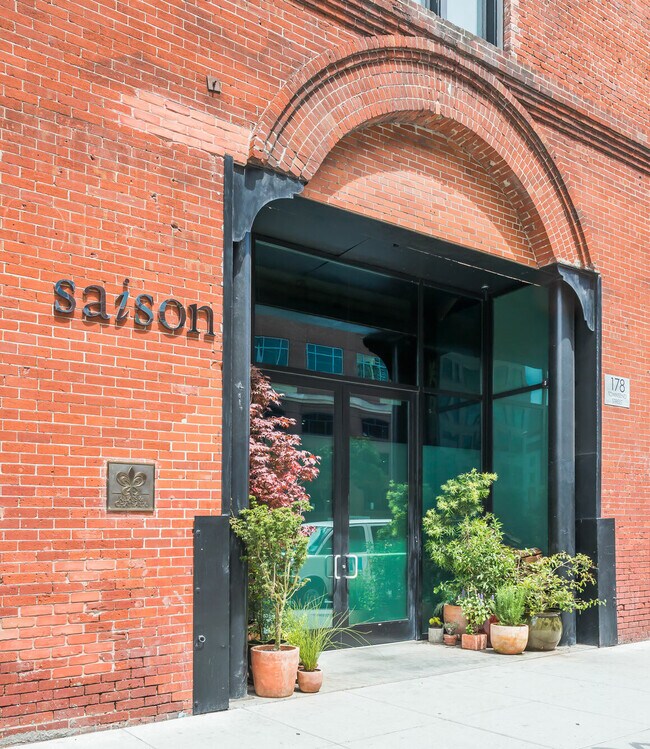 Building Photo - 631 Folsom St