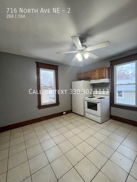 Building Photo - Two bedroom upper level apartment in Massi...