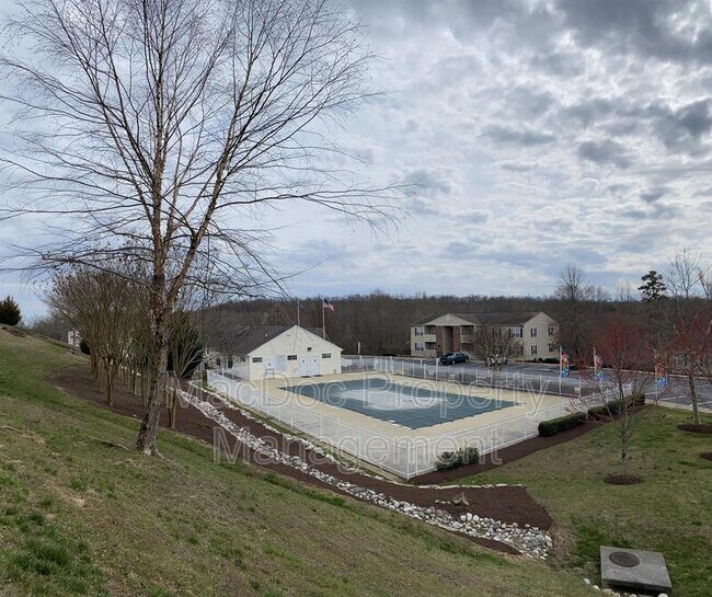 Building Photo - 38 White Pine Cir
