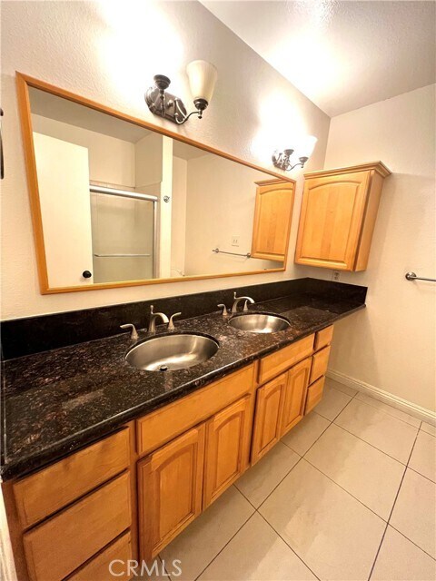 Building Photo - 540 Fairview Ave