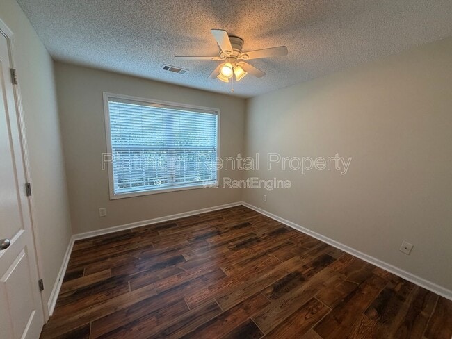 Building Photo - 105 Platte St