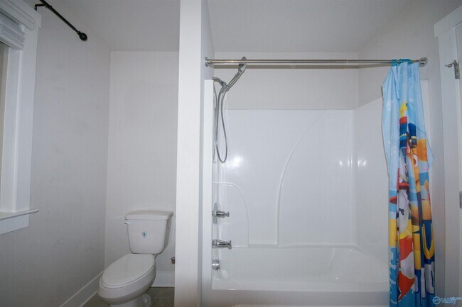 Building Photo - 28 Silky Oak Cir SW