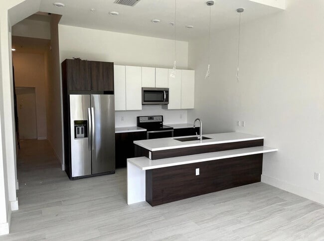 Building Photo - 4380 NW 8th Ct