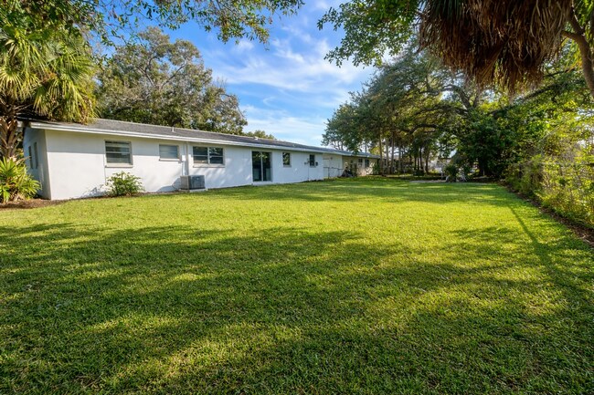 Building Photo - Beautifully Fully Remodeled 3-Bedroom Home with Carport, Indoor Laundry & Huge Fenced Yard!