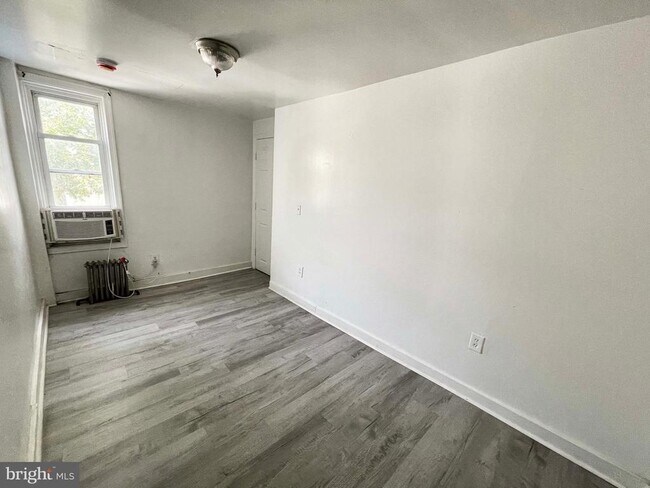 Building Photo - 3007 Arbor St