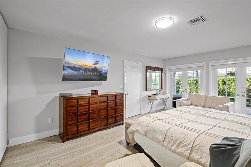 Building Photo - 9937 NW 47th Ter