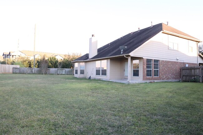 Building Photo - 6802 Claire Brook Dr