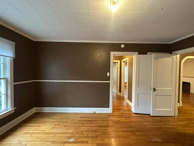 Building Photo - Rowland Duplex 130/130 1/2 *LEASE UP*