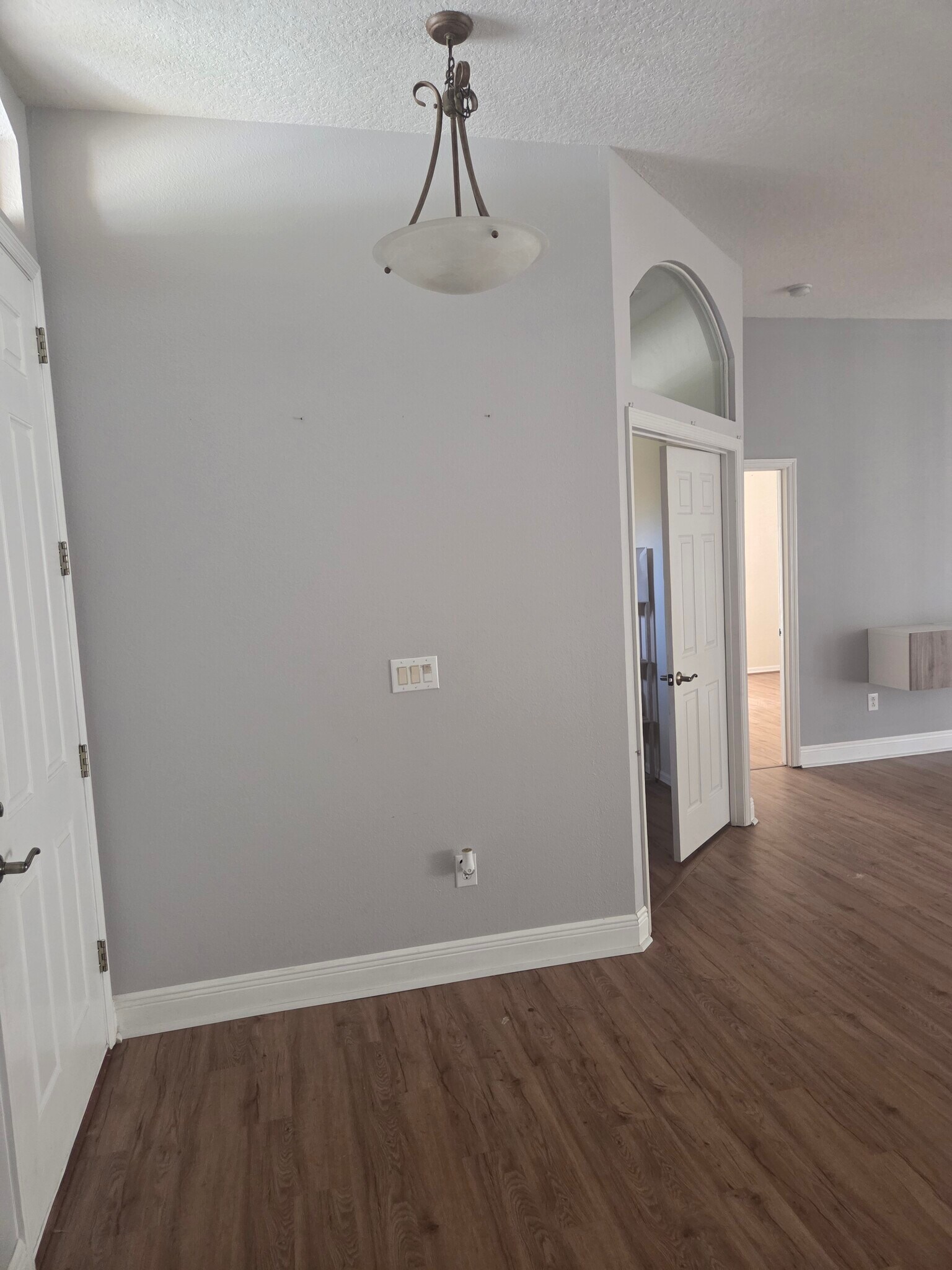 Building Photo - 27702 Sora Blvd