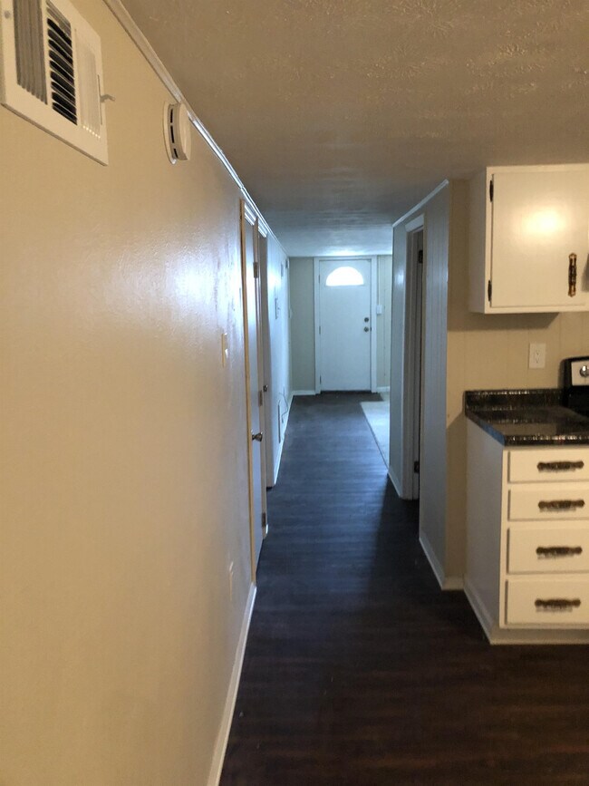 Building Photo - 218 Britton Dr