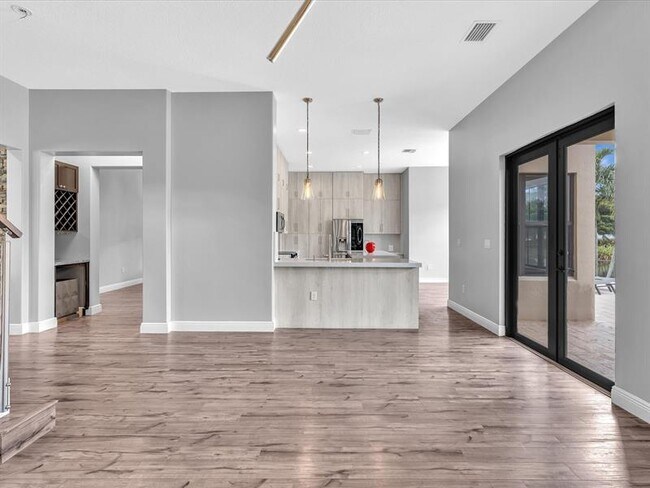 Building Photo - 8567 NW 41 St