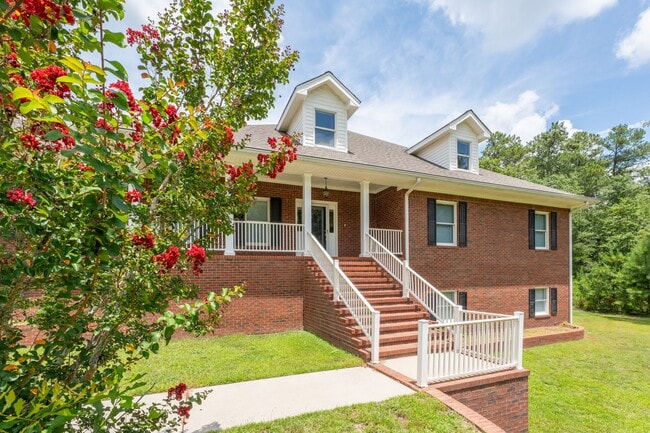 Building Photo - 785 Glenwood Dr